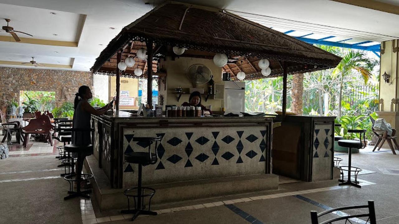 Villa Germania Pantai Jomtien Bagian luar foto
