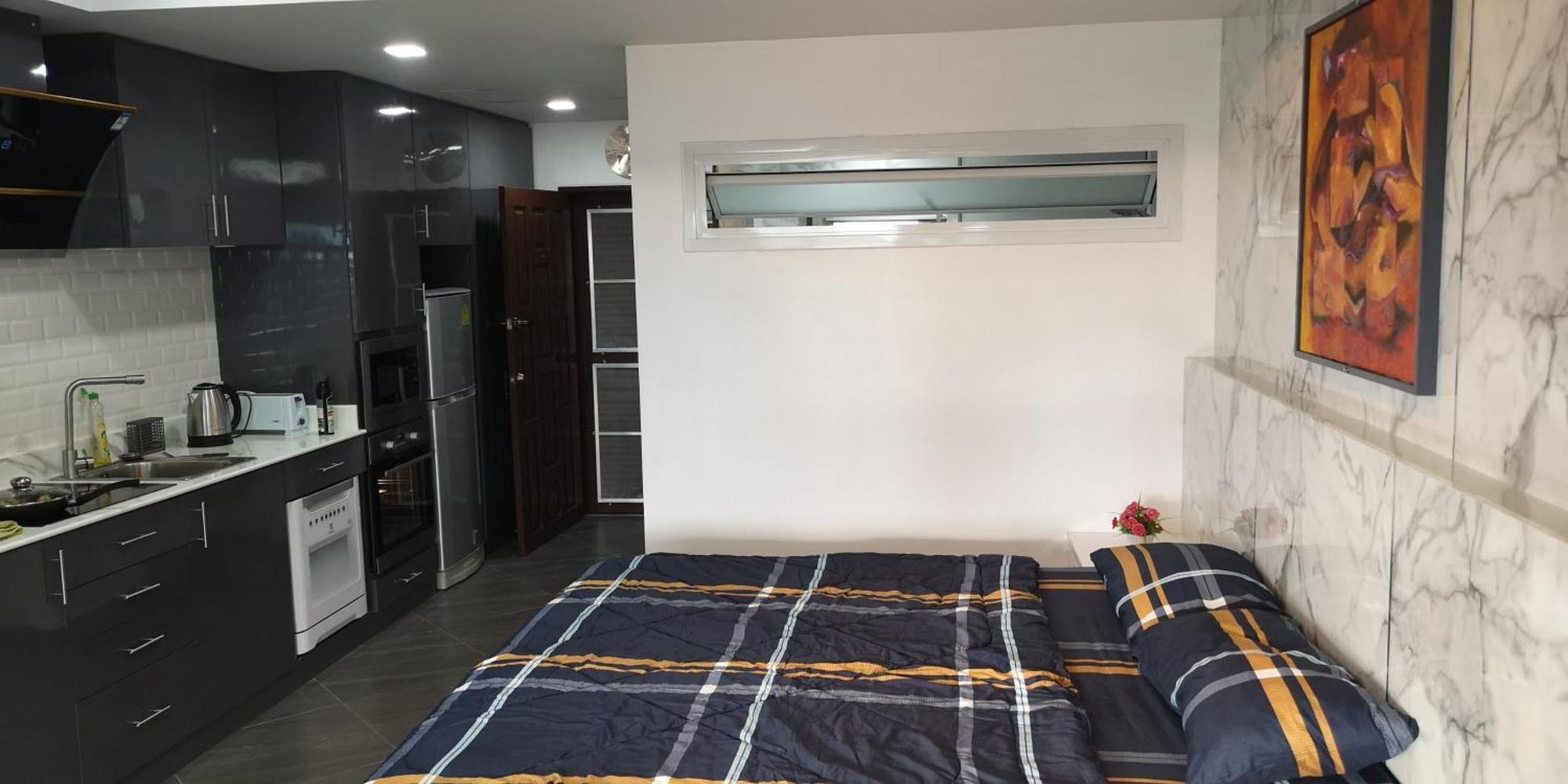 Villa Germania Pantai Jomtien Bagian luar foto