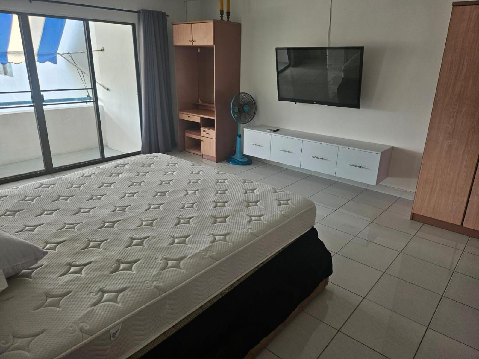 Villa Germania Pantai Jomtien Bagian luar foto