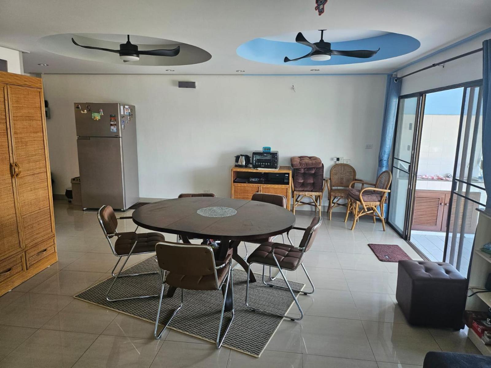 Villa Germania Pantai Jomtien Bagian luar foto