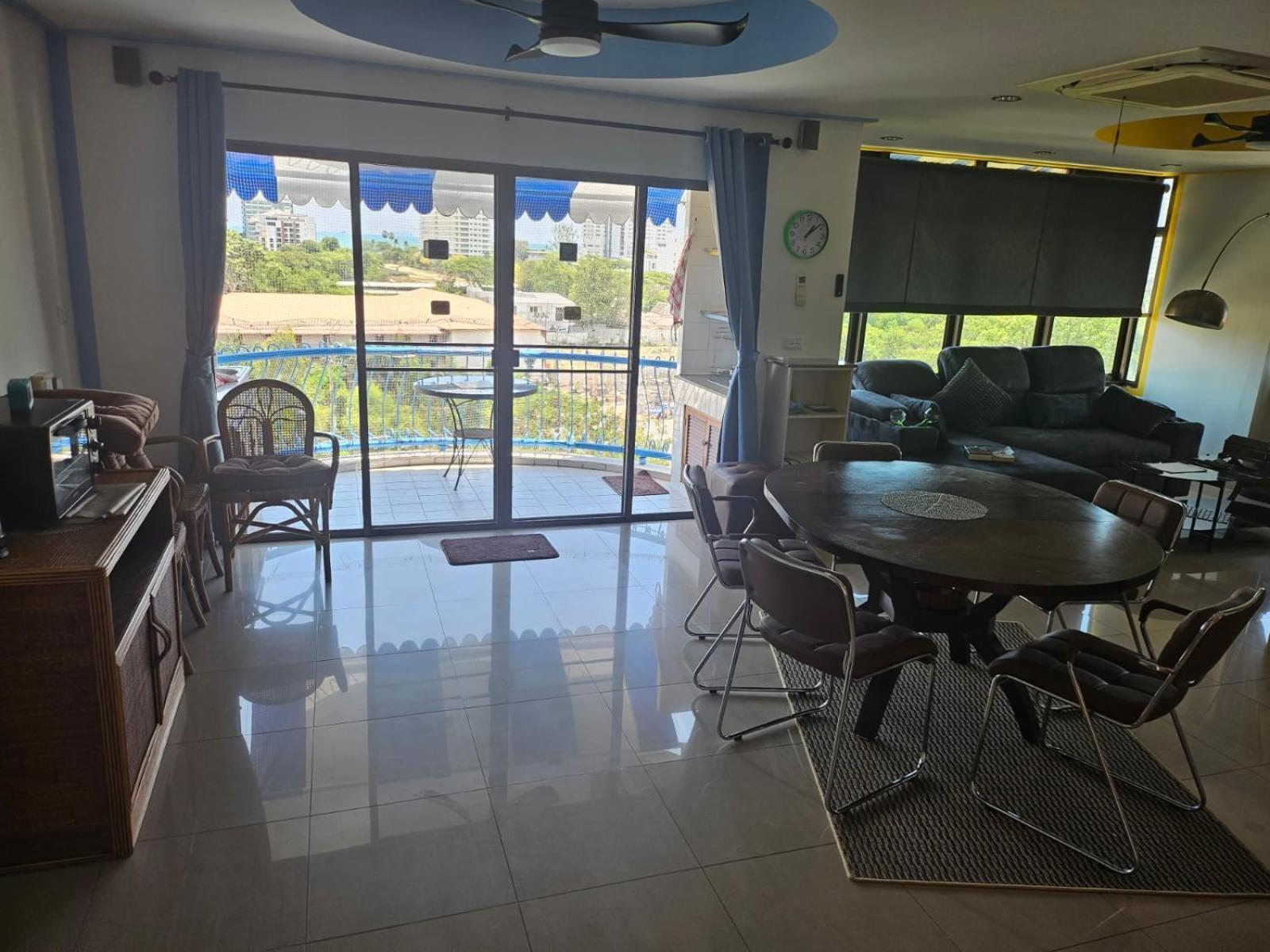 Villa Germania Pantai Jomtien Bagian luar foto