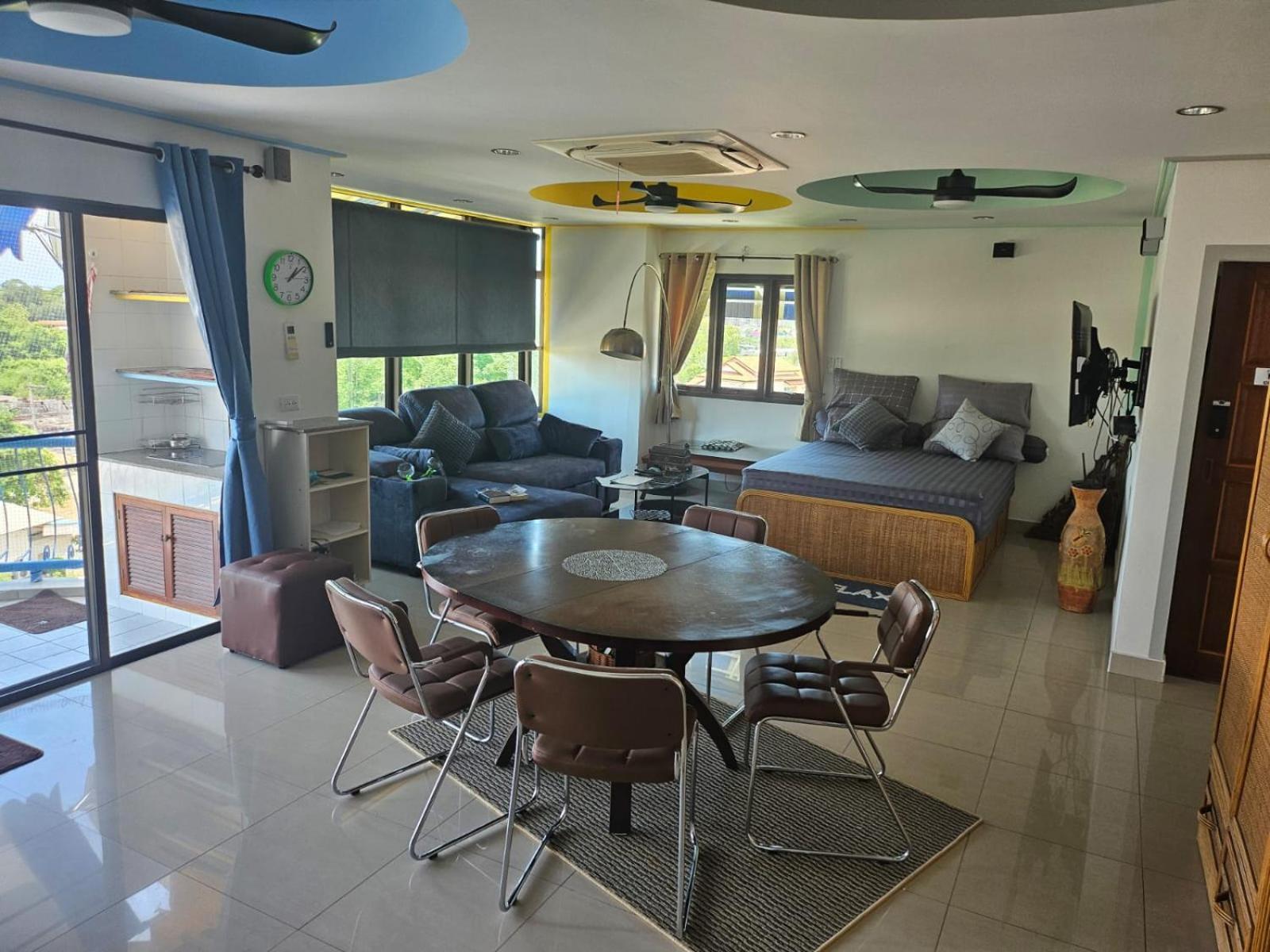 Villa Germania Pantai Jomtien Bagian luar foto